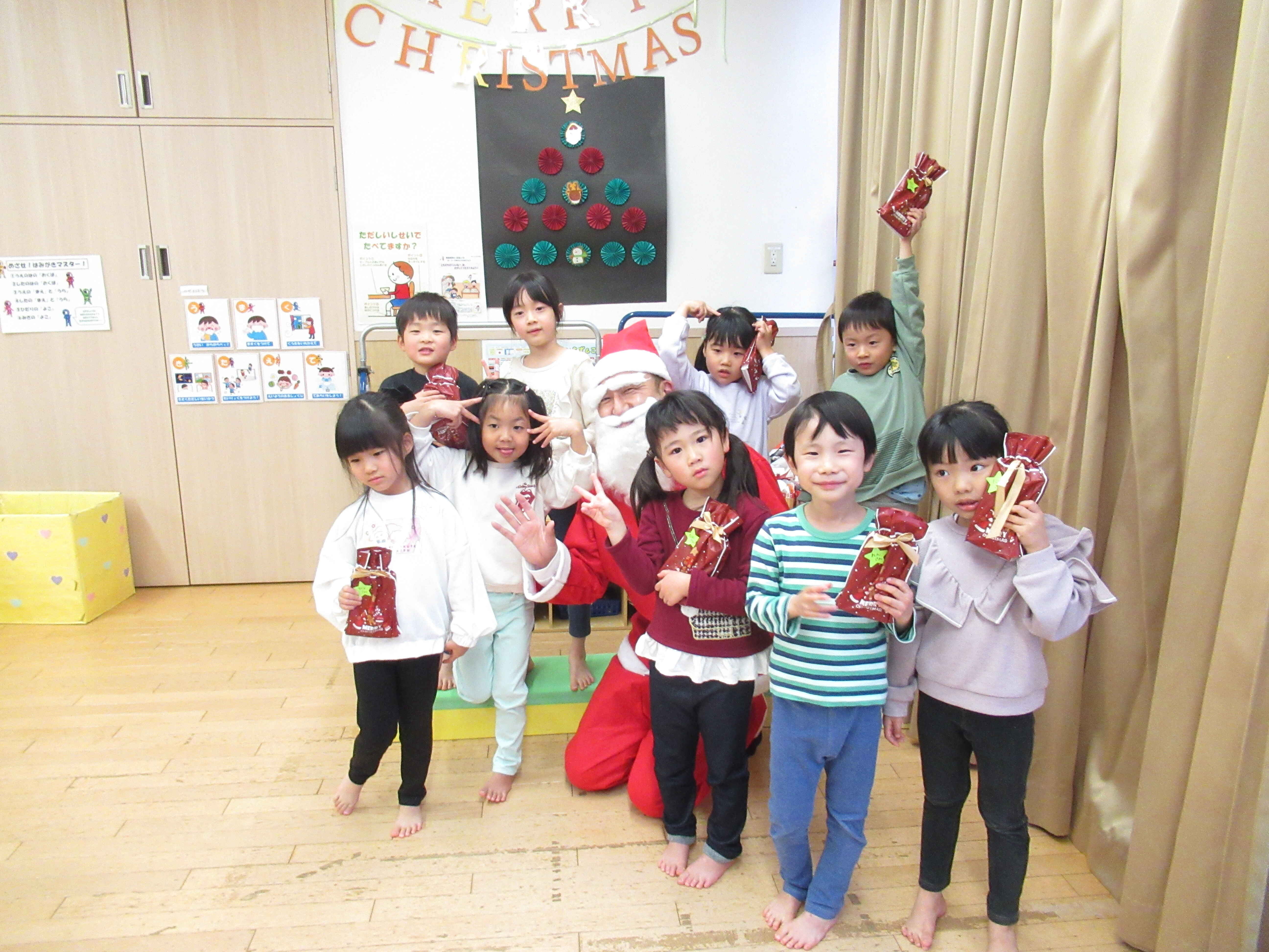 https://hoiku.shopro.co.jp/hoiku/img/2023/12/2853122812202343610.JPG