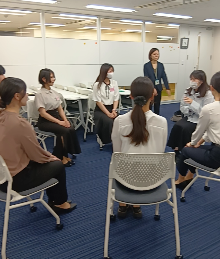 内定者座談会.png